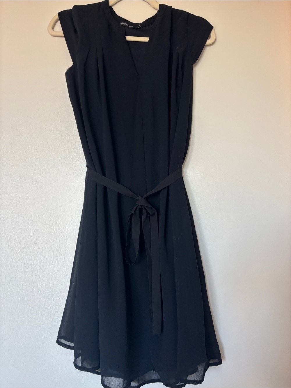 NWOT French little black party dress